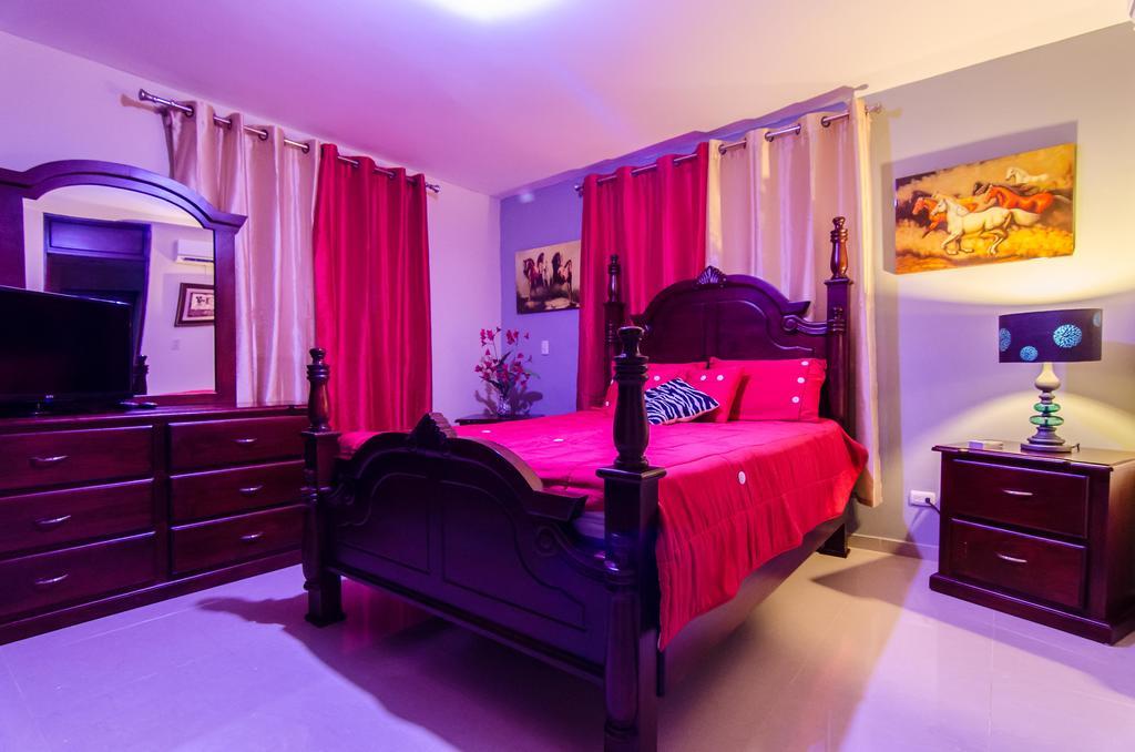 Blanco Vacation Properties Apartamento Santiago De Los Caballeros Exterior foto